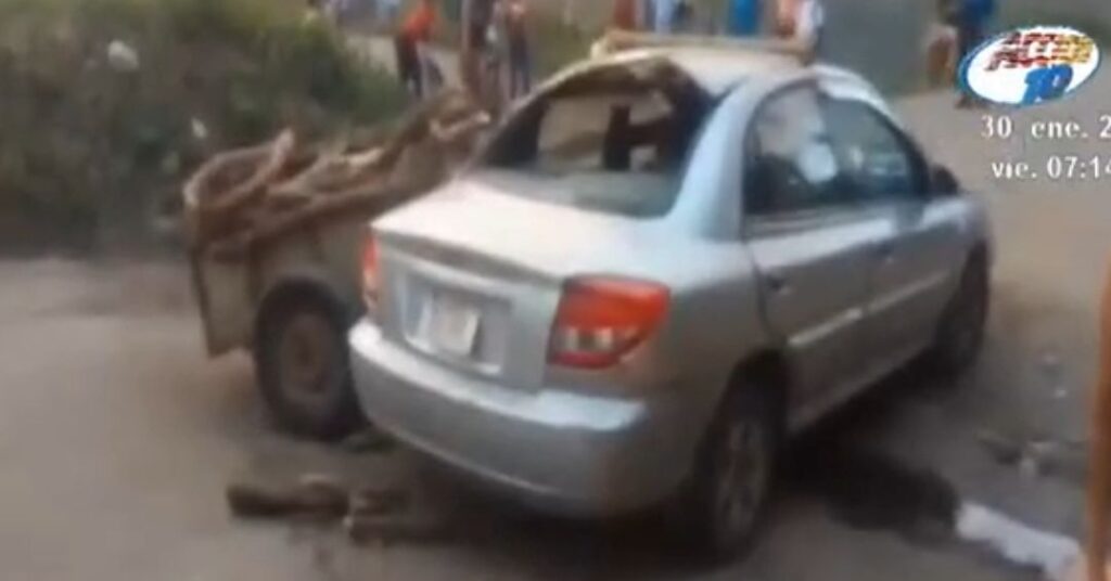 Choque entre taxi y carretón tirado por caballo deja dos lesionados en ...